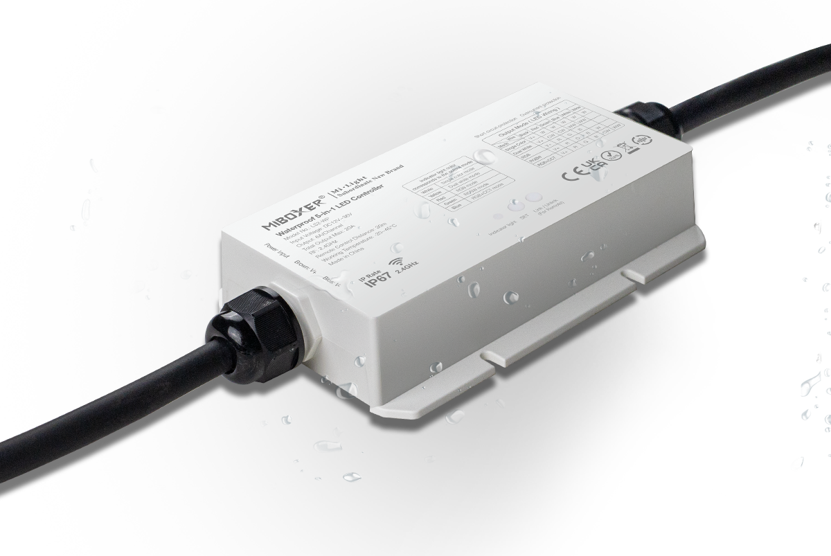CONTROLADOR LED EXTERIOR LS2-WP PARA TIRAS LED 5 EN 1 DC12-48V MAX 15A RF 2.4GHz