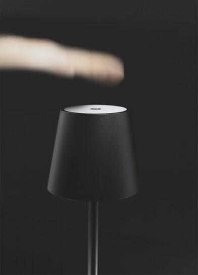 LÁMPARA LED PORTÁTIL LIEVO 3,5W 120º SWITCH 2700K/3200K/4000K