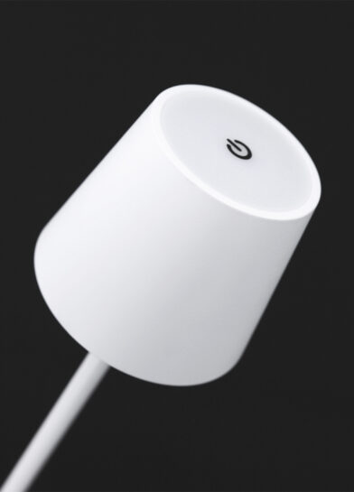 LÁMPARA LED PORTÁTIL LIEVO 3,5W 120º SWITCH 2700K/3200K/4000K