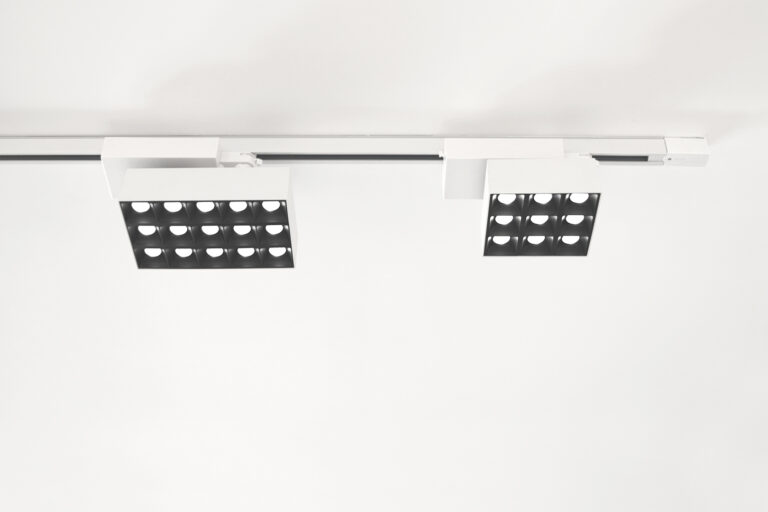 FOCO LED SONO 60W 30º TUYA 2.600K-4.000K PARA CARRIL TÉCNICO TRIFÁSICO
